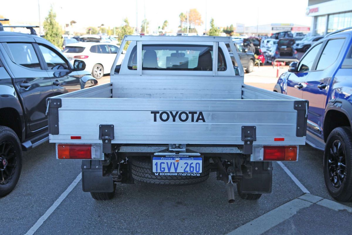 2015 Toyota Hilux Workmate TGN121R Rear Wheel Drive