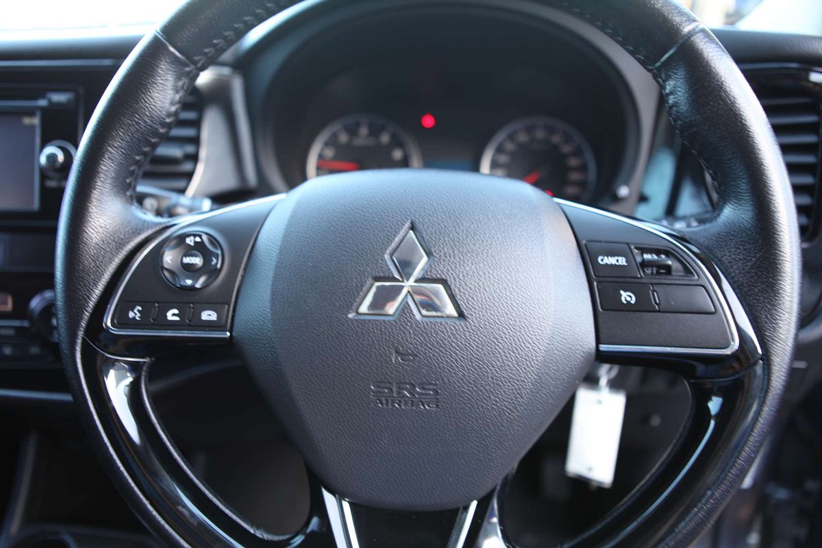 2016 Mitsubishi Outlander LS ZK