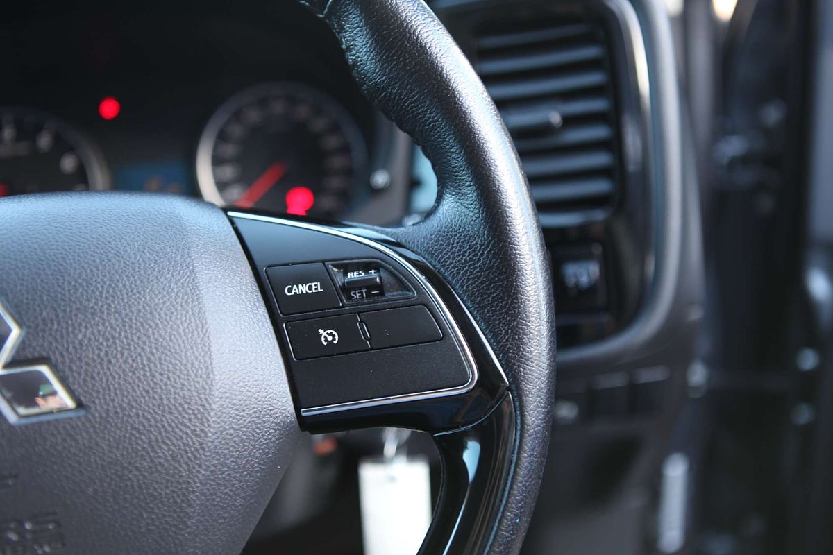 2016 Mitsubishi Outlander LS ZK