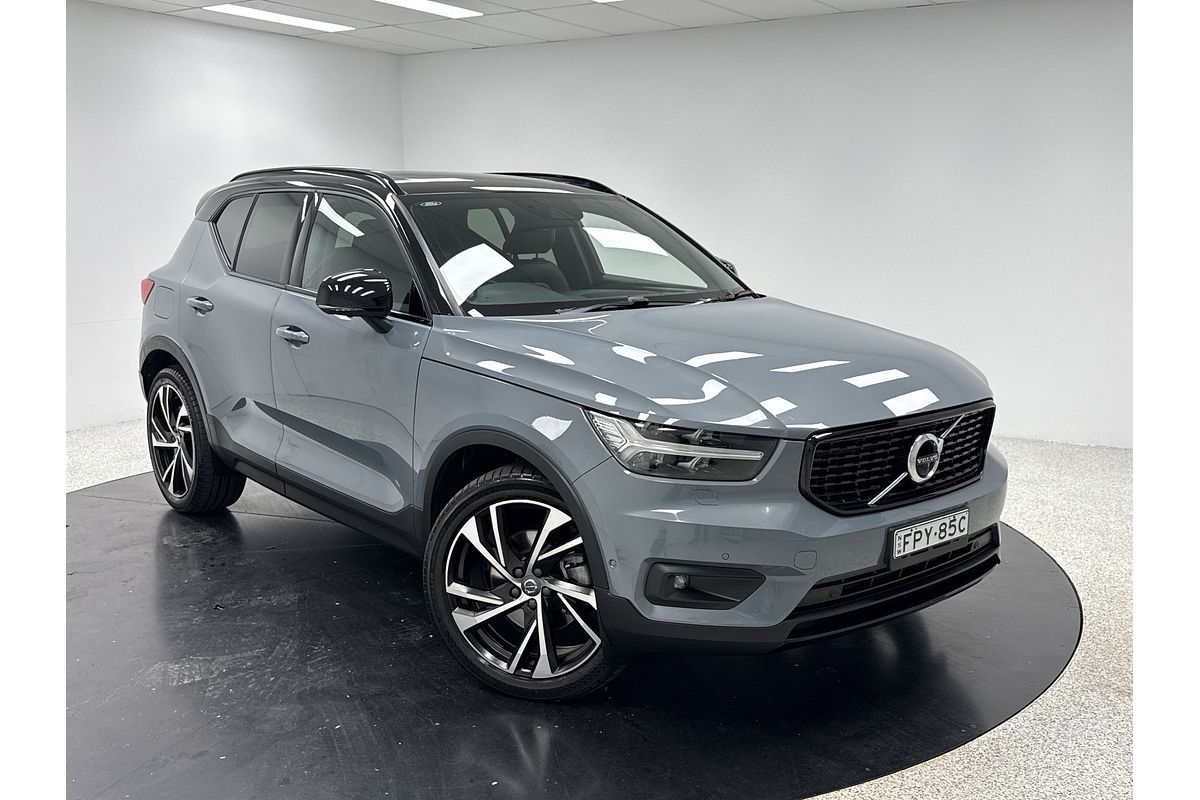 2021 Volvo XC40 T5 R-Design