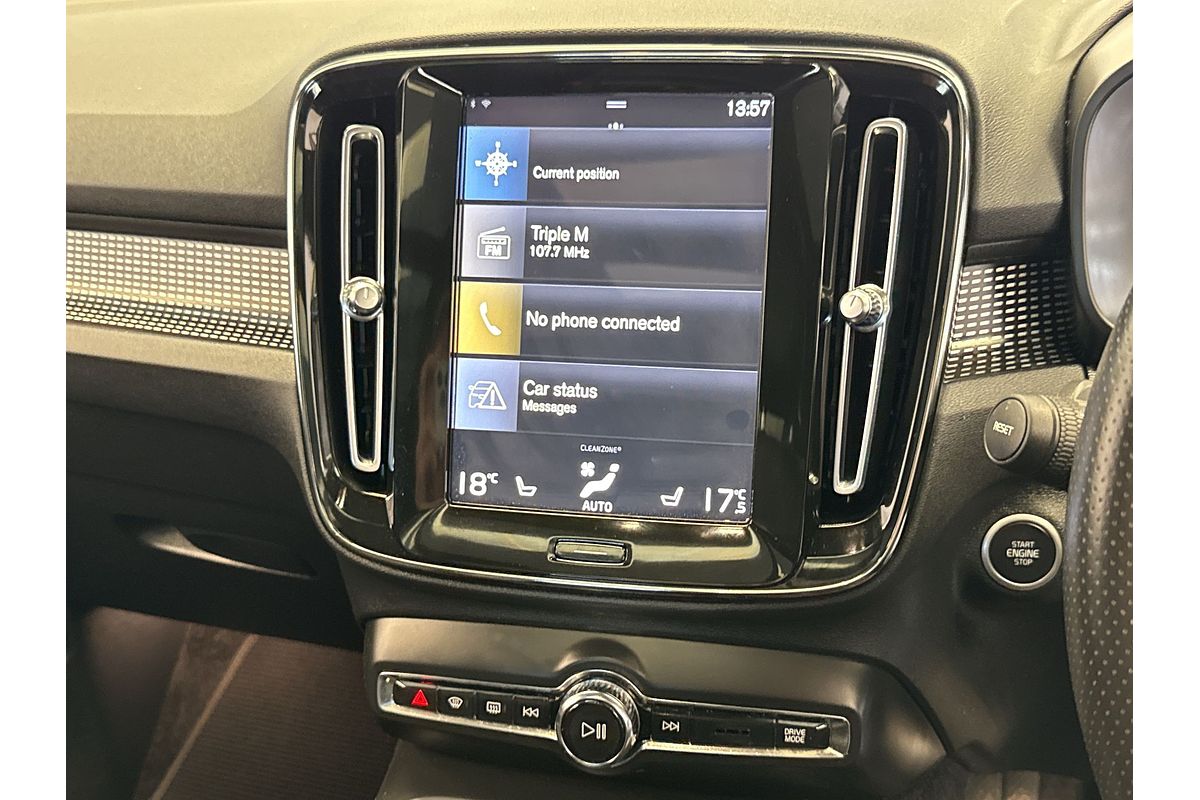 2021 Volvo XC40 T5 R-Design