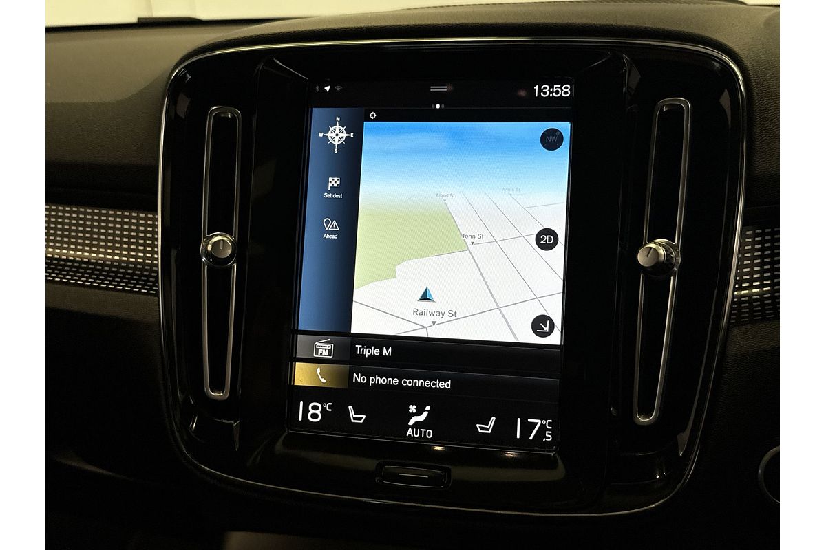 2021 Volvo XC40 T5 R-Design