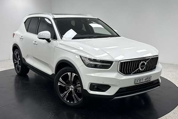 2022 Volvo XC40 T4 Inscription