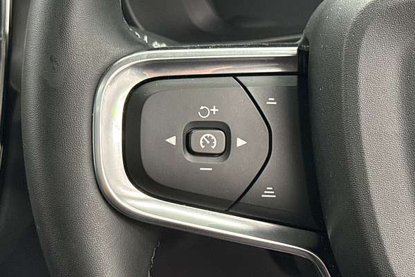 2022 Volvo XC40 T4 Inscription