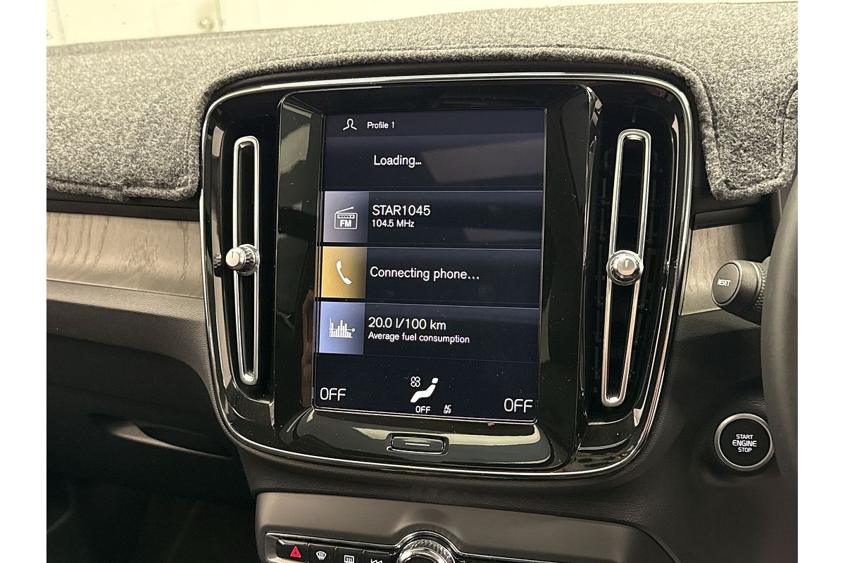 2022 Volvo XC40 T4 Inscription