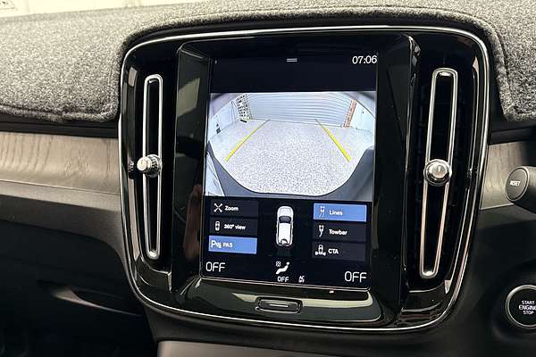 2022 Volvo XC40 T4 Inscription