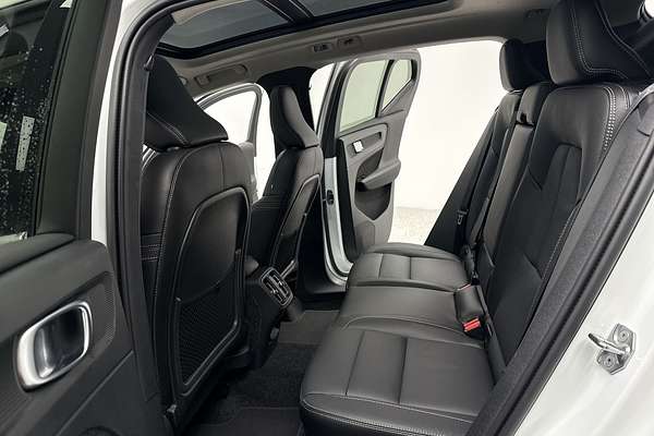 2022 Volvo XC40 T4 Inscription