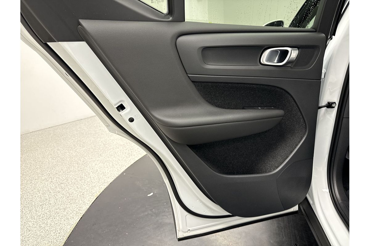 2022 Volvo XC40 T4 Inscription