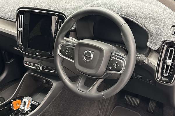 2022 Volvo XC40 T4 Inscription