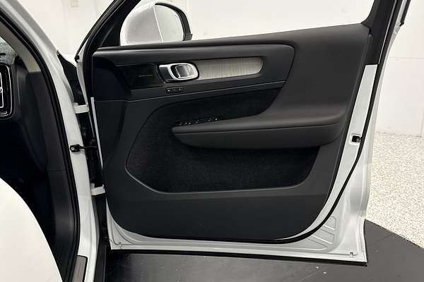 2022 Volvo XC40 T4 Inscription