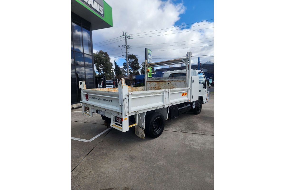 2004 Isuzu N Series NPR 250  4x2