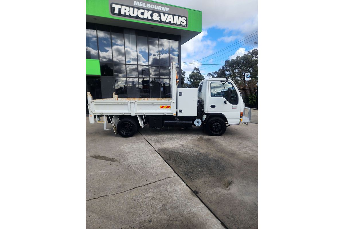 2004 Isuzu N Series NPR 250  4x2