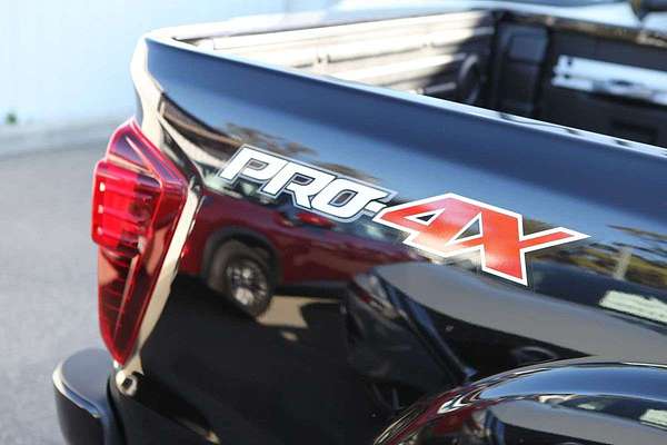 2025 Nissan Navara PRO-4X D23 4X4