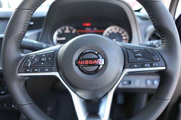 2025 Nissan Navara PRO-4X D23 4X4