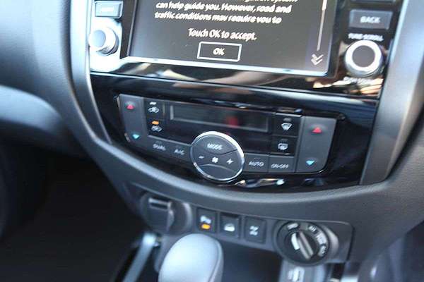 2025 Nissan Navara PRO-4X D23 4X4