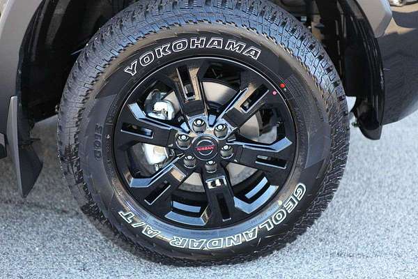 2025 Nissan Navara PRO-4X D23 4X4