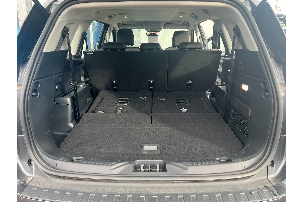 2024 Ford Everest Ambiente 2.0L