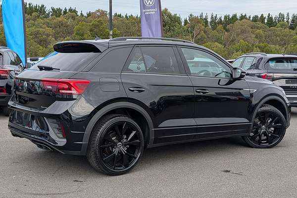 2025 Volkswagen T-Roc 140TSI R-Line D11