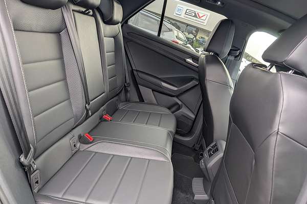 2025 Volkswagen T-Roc 140TSI R-Line D11