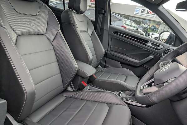 2025 Volkswagen T-Roc 140TSI R-Line D11