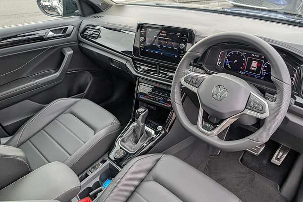 2025 Volkswagen T-Roc 140TSI R-Line D11