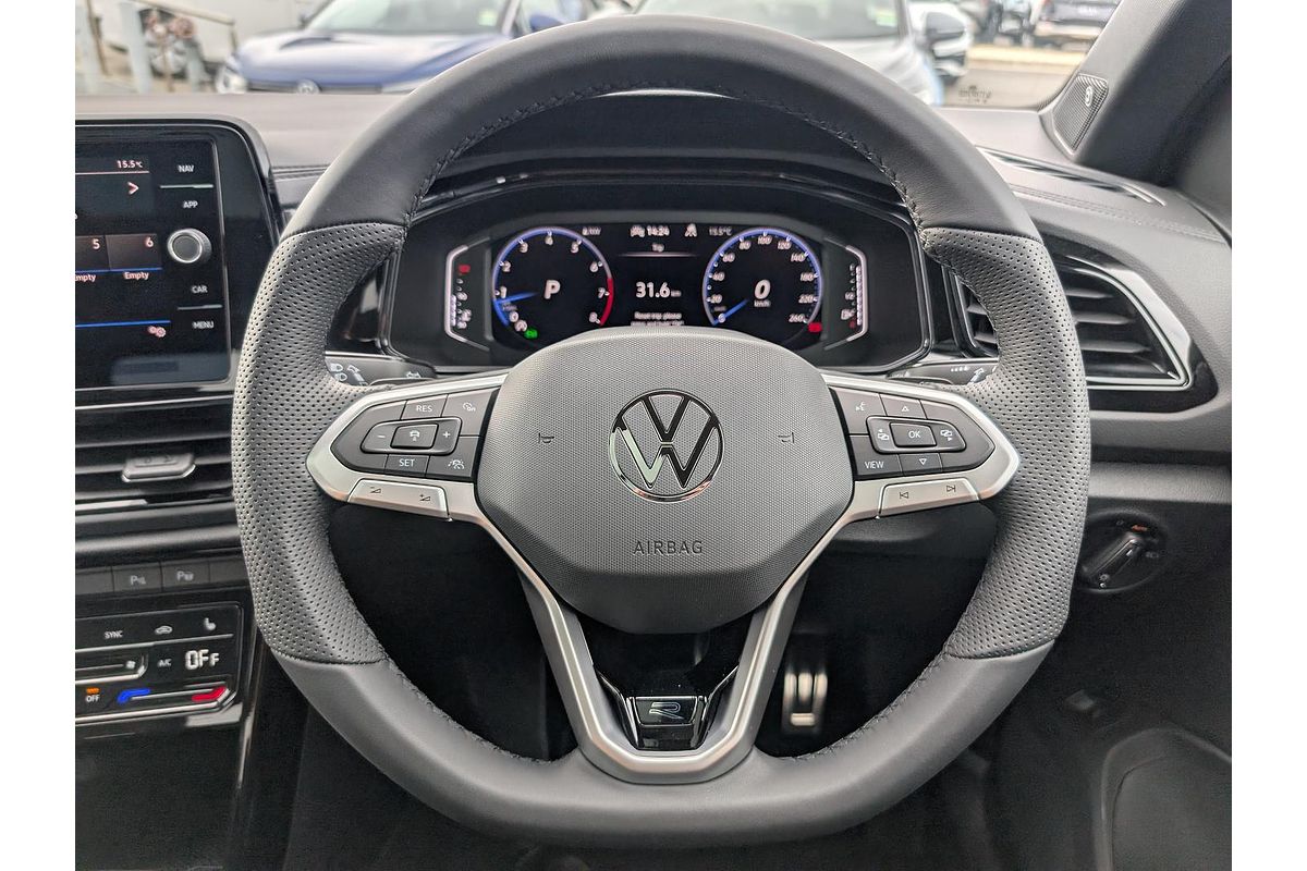 2025 Volkswagen T-Roc 140TSI R-Line D11