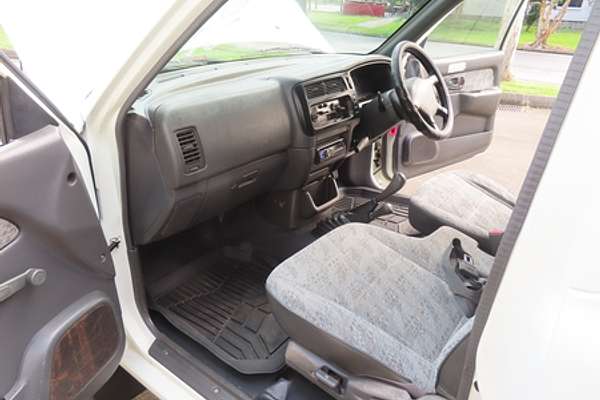 1998 Mitsubishi Triton GL MK Rear Wheel Drive