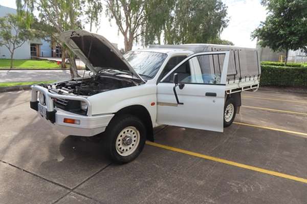 1998 Mitsubishi Triton GL MK Rear Wheel Drive