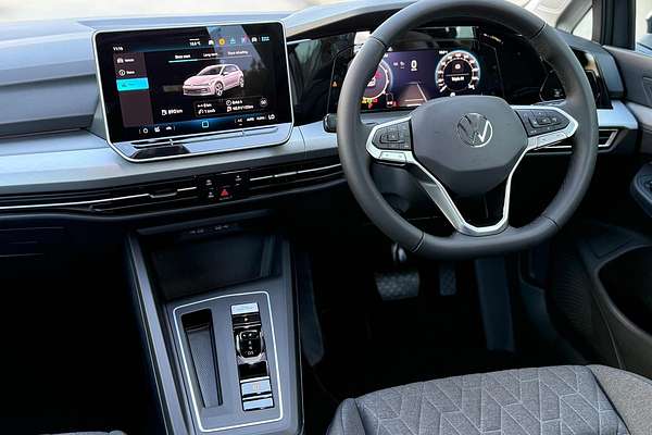 2025 Volkswagen Golf 110TSI Life 8.5