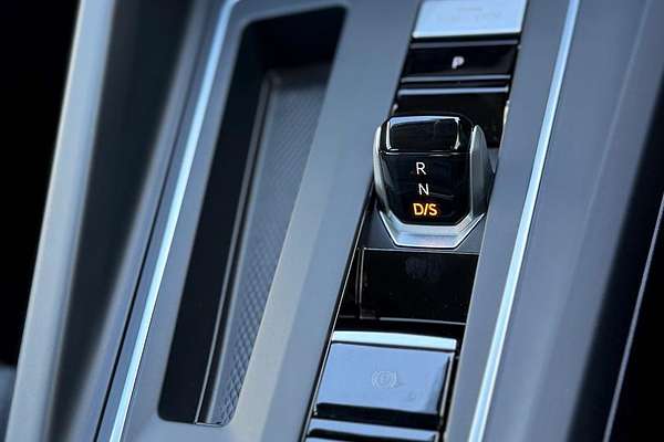 2025 Volkswagen Golf 110TSI Life 8.5