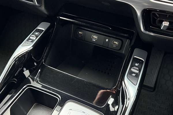 2023 Kia Sorento GT-Line MQ4
