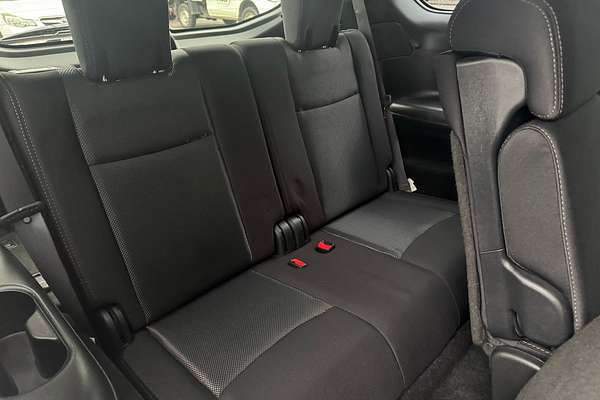 2020 Nissan Pathfinder ST R52 Series III