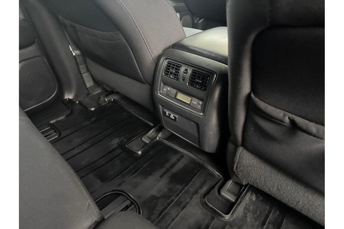 2020 Nissan Pathfinder ST R52 Series III