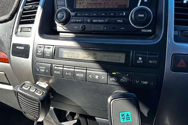 2004 Toyota Landcruiser Prado VX GRJ120R