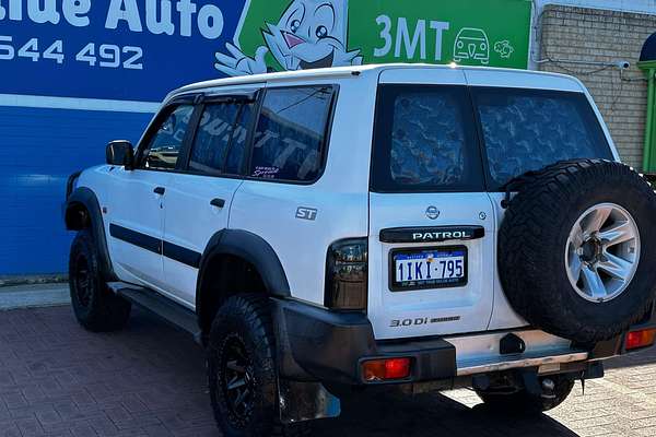 2003 Nissan Patrol ST GU III