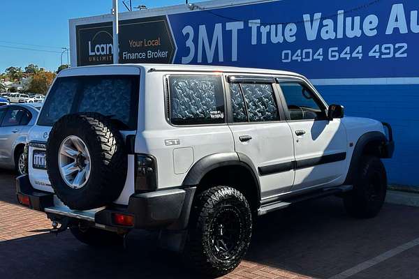 2003 Nissan Patrol ST GU III
