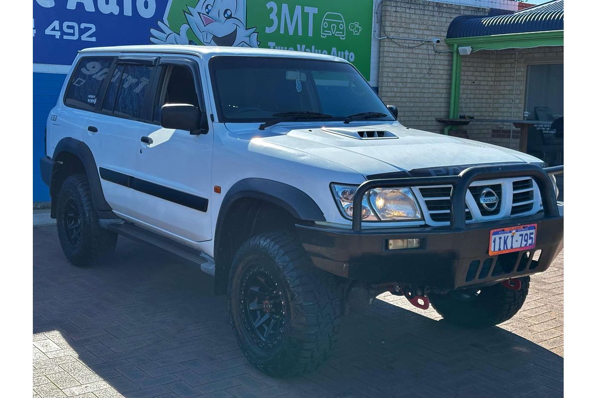 2003 Nissan Patrol ST GU III