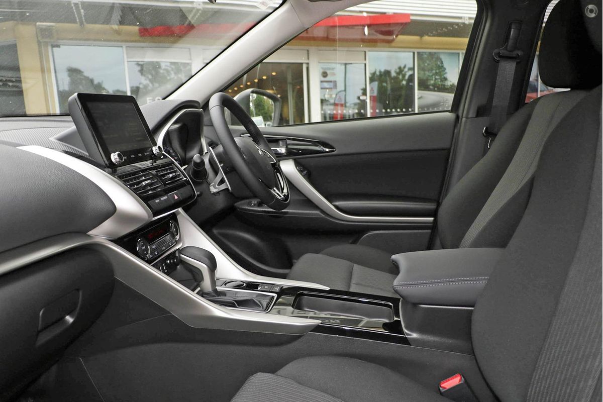 2023 Mitsubishi Eclipse Cross LS YB