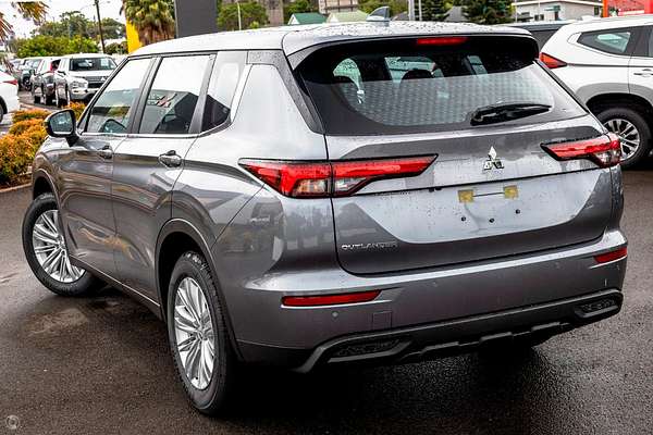 2023 Mitsubishi Outlander ES ZM