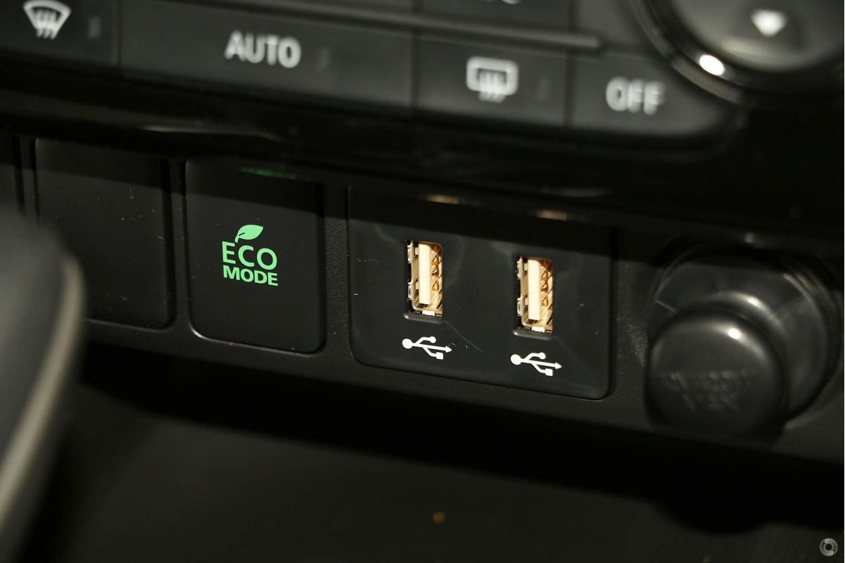 2023 Mitsubishi Eclipse Cross LS YB