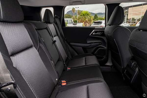 2023 Mitsubishi Outlander ES ZM
