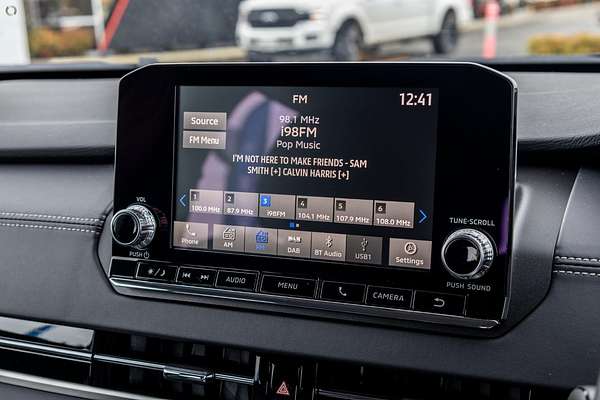 2023 Mitsubishi Outlander ES ZM