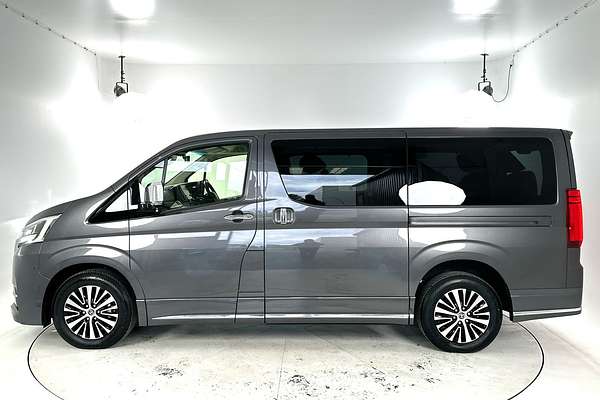2023 Toyota Granvia VX GDH303R