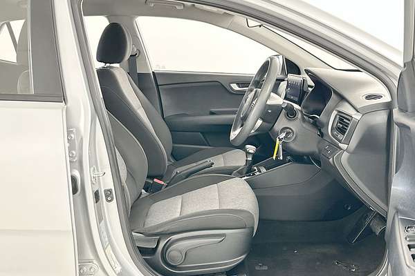 2022 Kia Stonic S YB