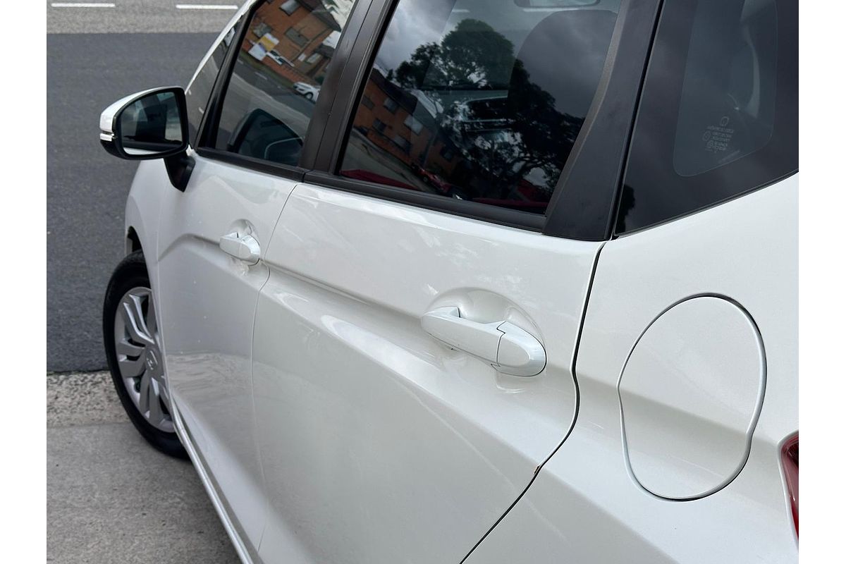 2015 Honda Jazz VTi GF