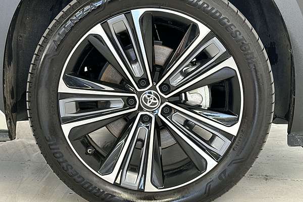 2024 Toyota bZ4X XEAM10R