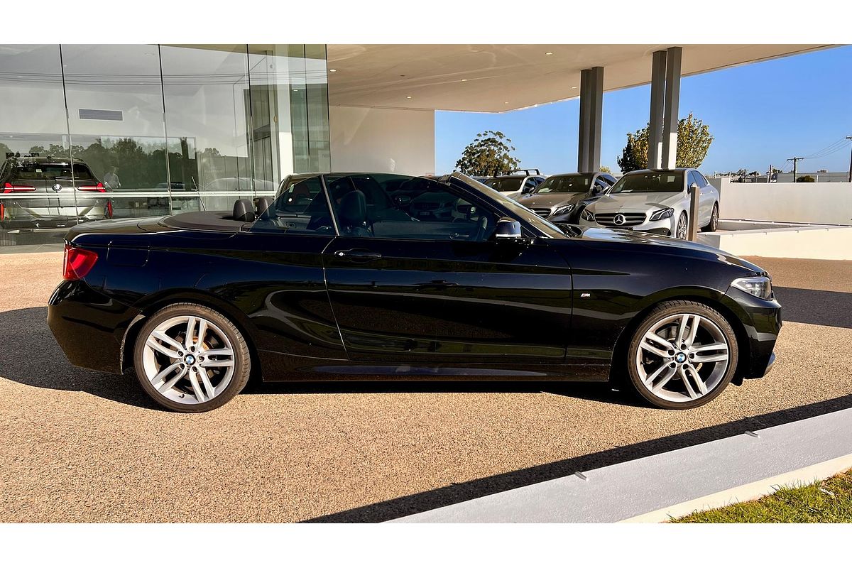 2016 BMW 2 Series 220i Sport Line F23