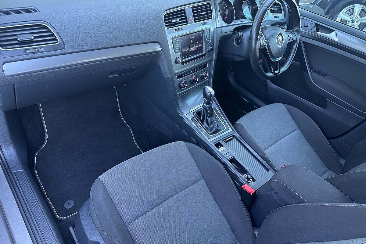 2017 Volkswagen Golf 92TSI Trendline 7