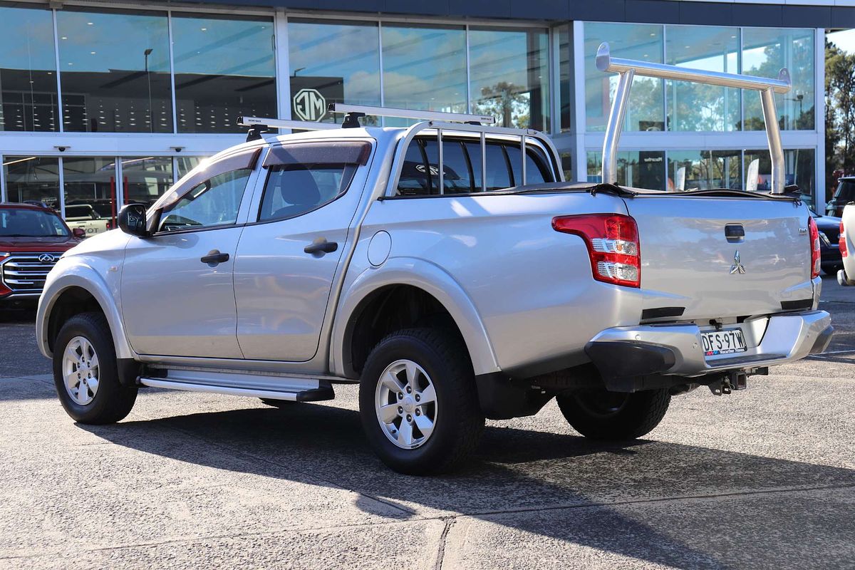 2015 Mitsubishi Triton GLX MQ 4X4