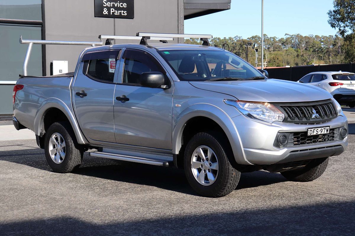 2015 Mitsubishi Triton GLX MQ 4X4